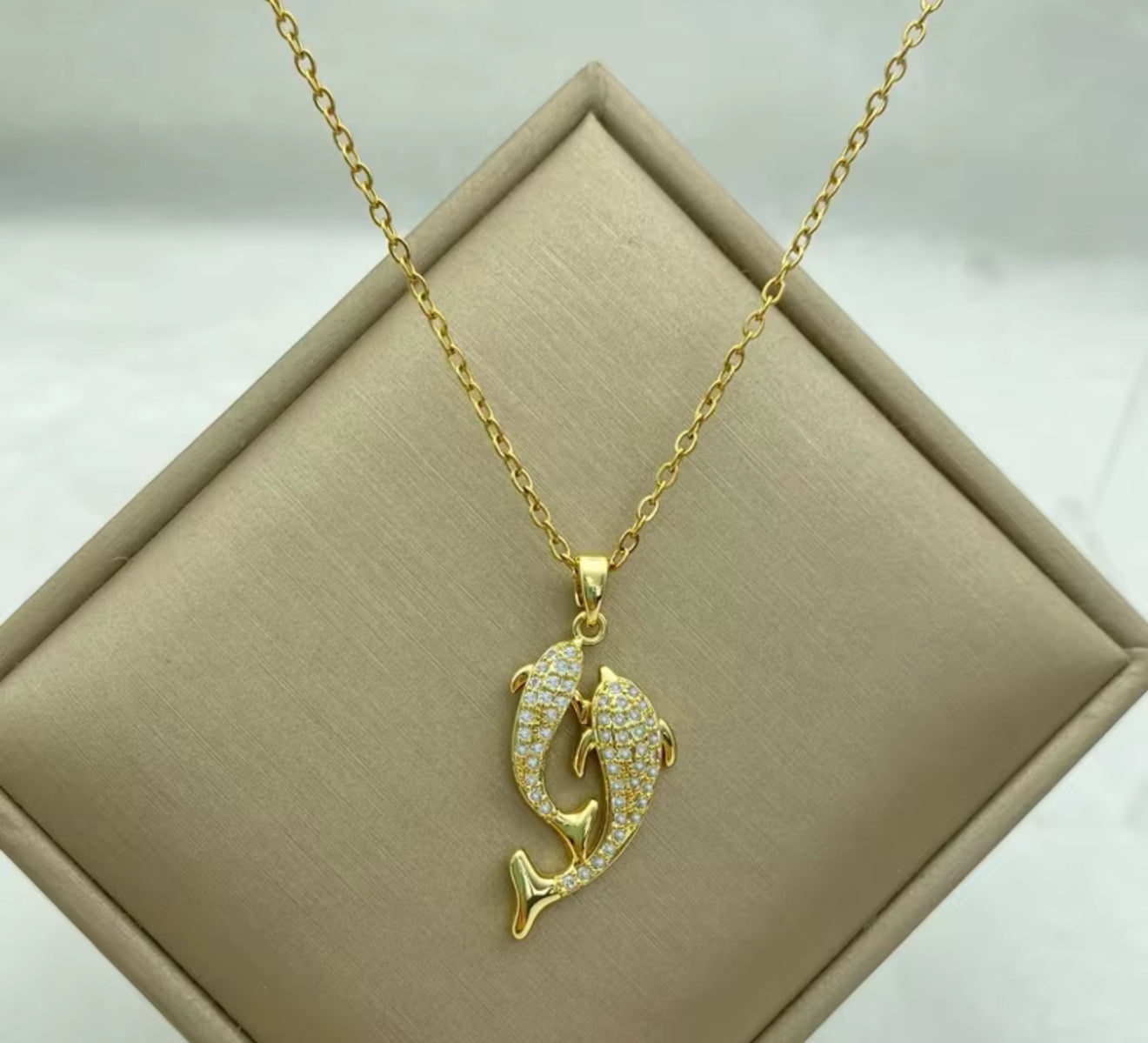 Collana “Delfini Uniti” – Gioie di Luce